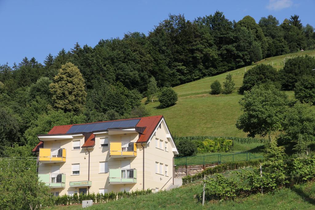 Apartments Veno Lasko Exterior photo