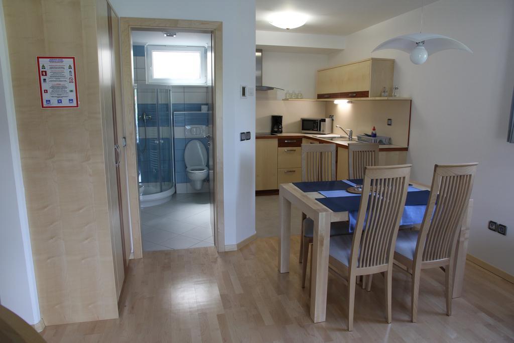 Apartments Veno Lasko Room photo
